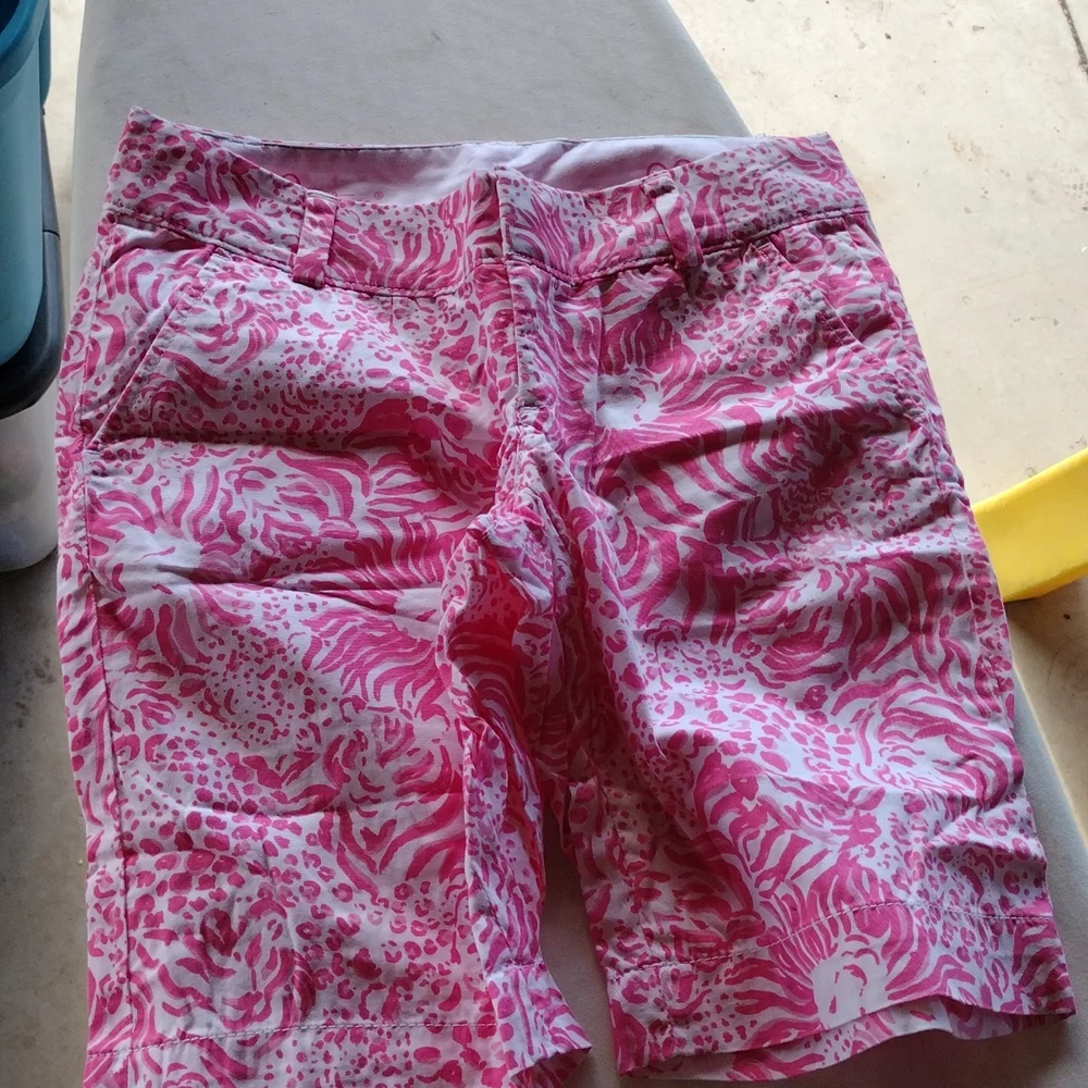 Shorts - Picture 1 of 3